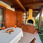 Feriehus Casa Casteldoria - Pool & Garden With Bbq E Wifi