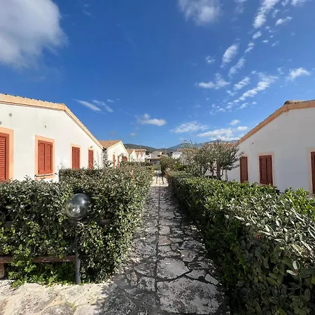 Feriehus Casa Casteldoria - Pool & Garden With Bbq E Wifi